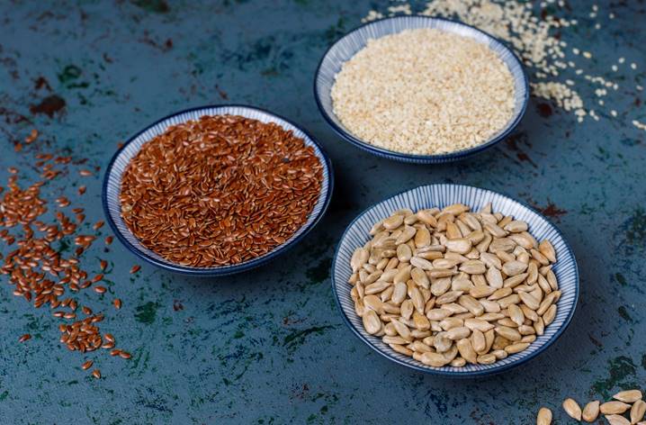 Chia Seeds vs Flax Seeds