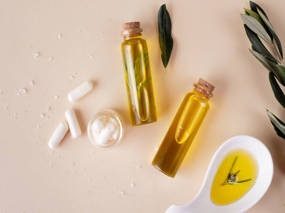 Hyaluronic Acid Capsules vs Serum